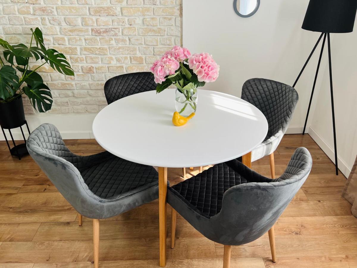 The Right Coast Apartment With Free Private Parking Riga Bagian luar foto